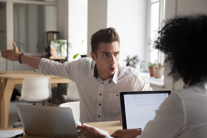 Cómo combatir la falta de compañerismo en tu empresa