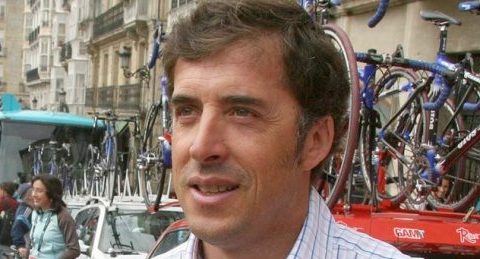 «Repartí periódicos en Segovia para comprarmi primera bicicleta»