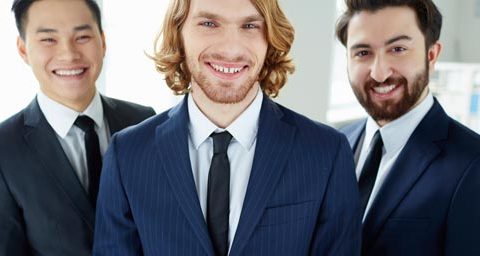 El perfil del CEO en el mundo: varón, 50, con carrera y máster