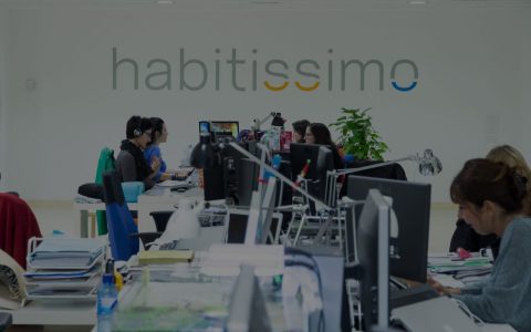 ¿Y si trabajar fuese sinónimo de felicidad? La propuesta de Habitissimo