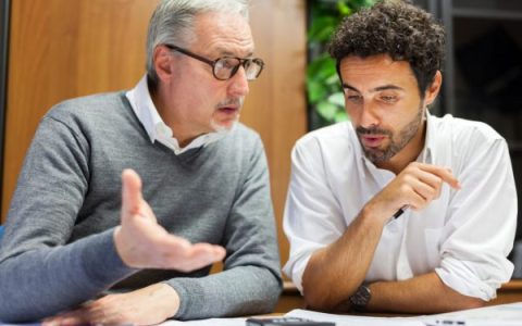 Reverse mentoring: En qué consiste el cambio de roles en la mentoría profesional